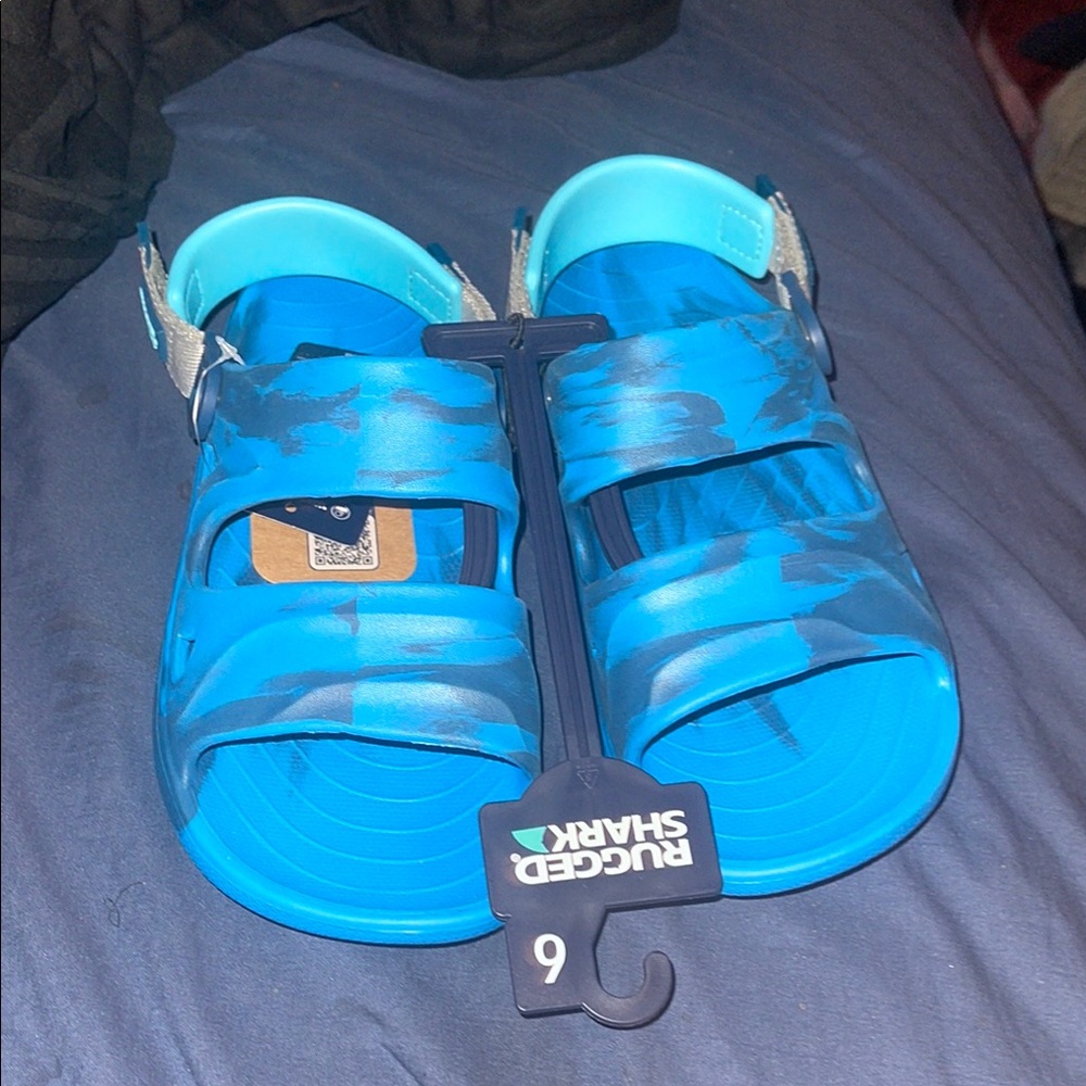 Boys rugged Shark sandal size 6